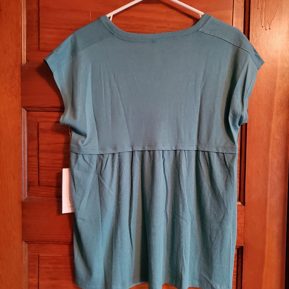 LuLaRoe Gabby NWT - Picture 2 of 4